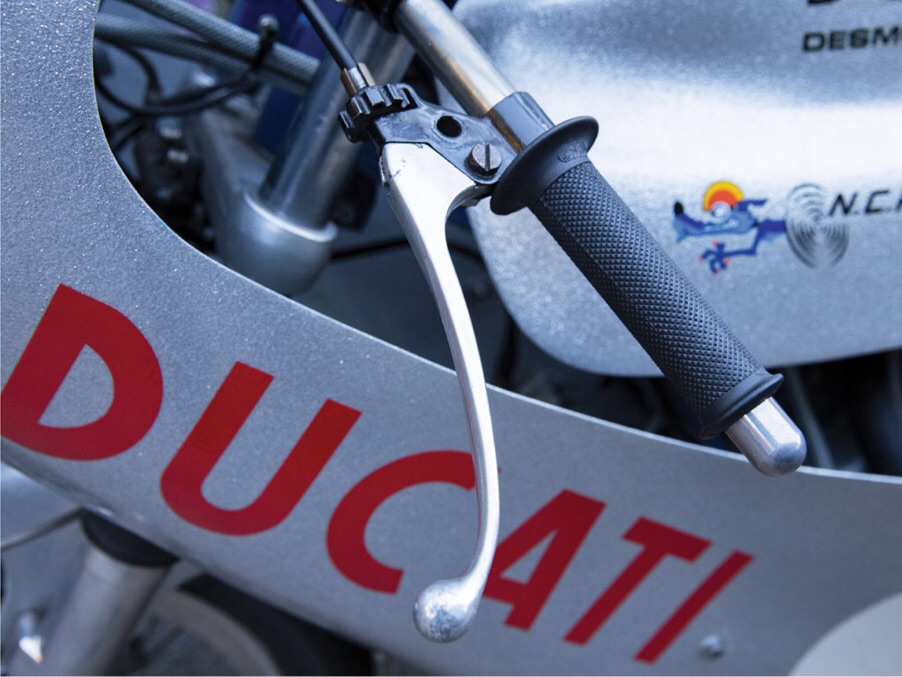 imagen 7 de Ducati 750 SS de 1973, rodando a la subasta.