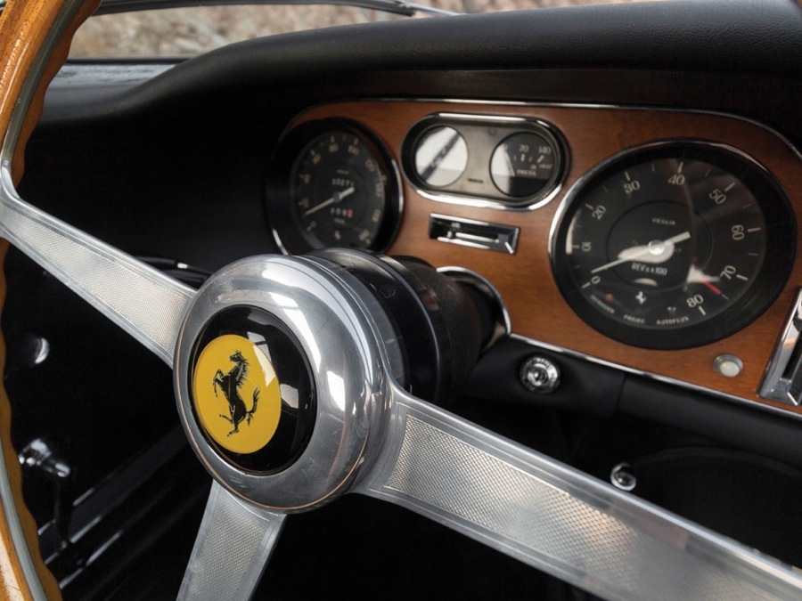 imagen 19 de A subasta el último de los clásicos de Ferrari, el 275 GTB de 1966.