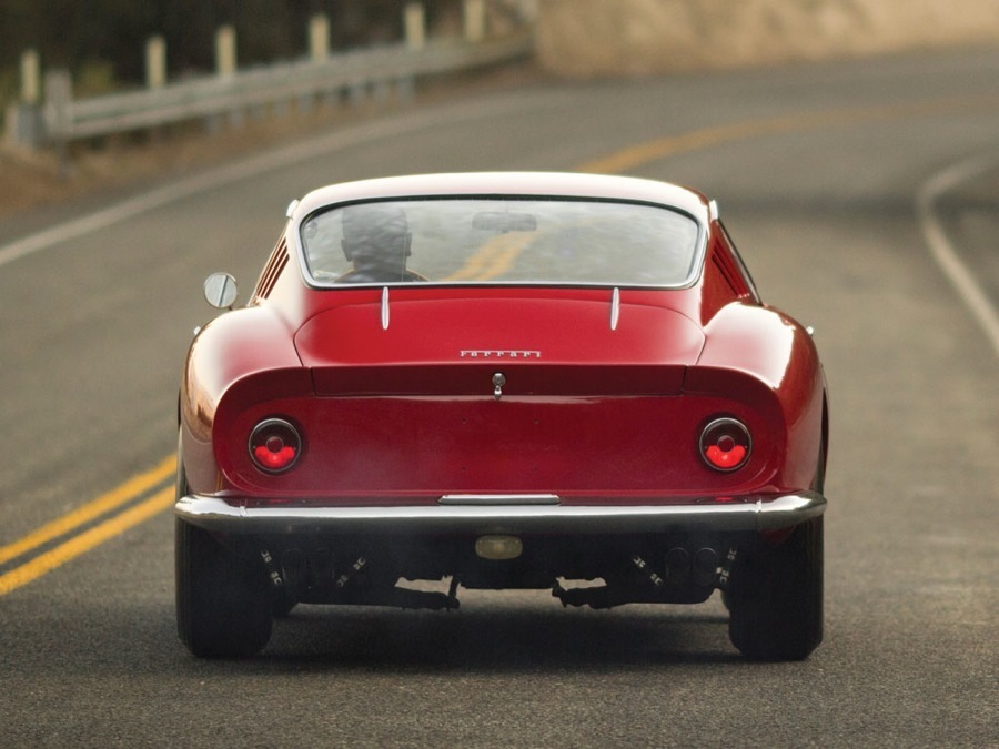 imagen 10 de A subasta el último de los clásicos de Ferrari, el 275 GTB de 1966.