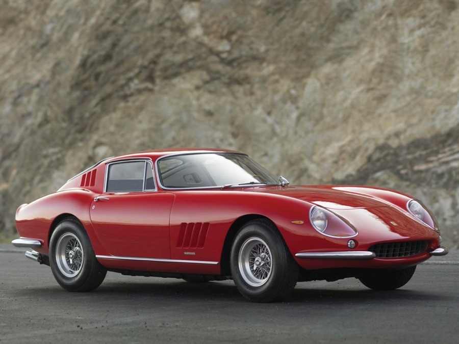 imagen 8 de A subasta el último de los clásicos de Ferrari, el 275 GTB de 1966.