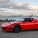 Tesla Roadster, un deportivo que se actualizará en 2015.