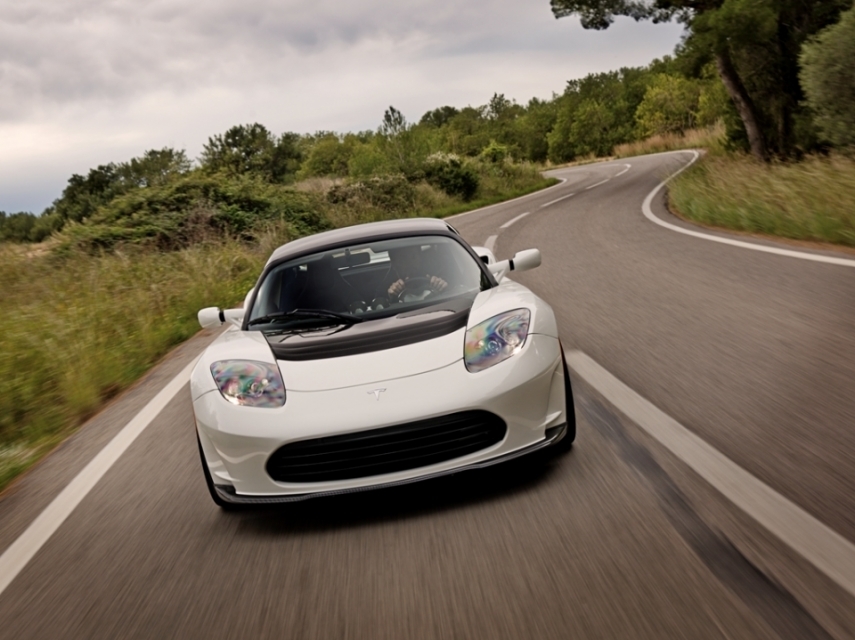 imagen 2 de Tesla Roadster, un deportivo que se actualizará en 2015.