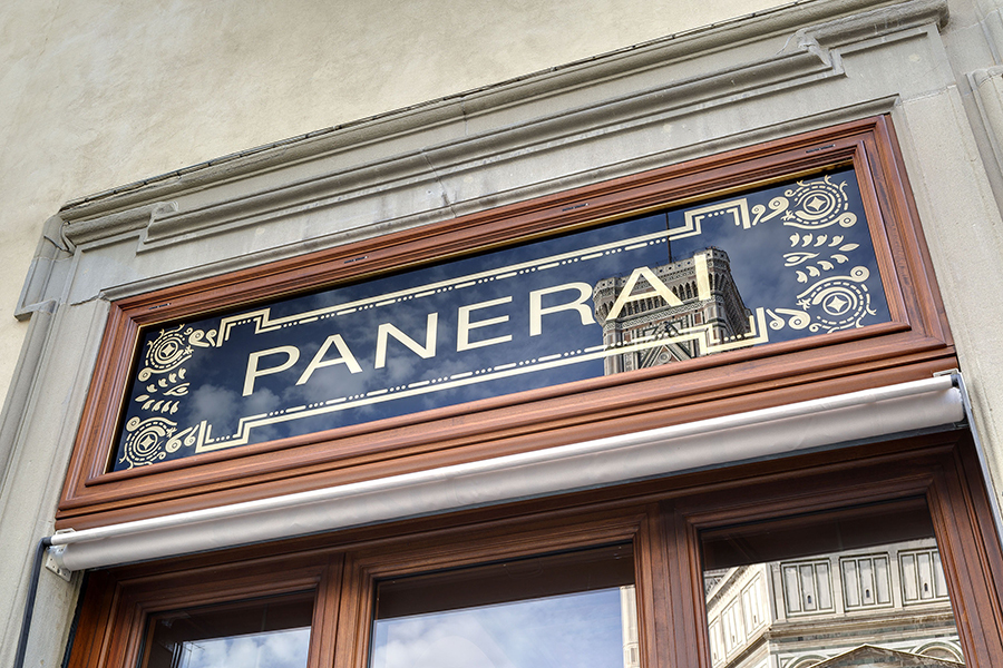 imagen 1 de Panerai reabre su histórica boutique de Florencia.