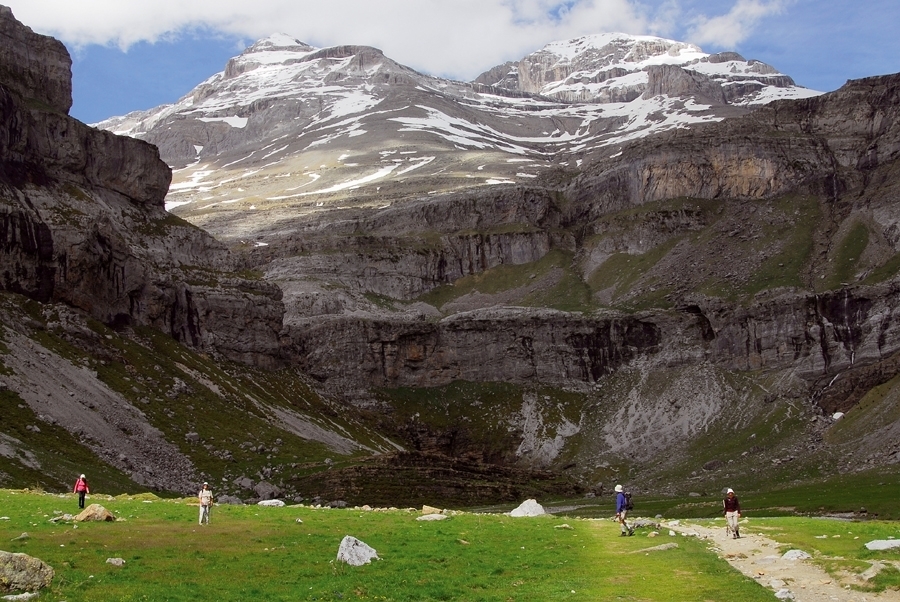 imagen 4 de Masaje y Spa tras descender los Pirineos.