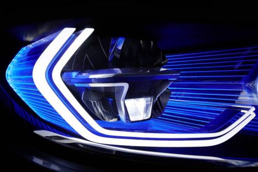 imagen 4 de BMW M4 Concept Iconic Lights, el láser sobre cuatro ruedas.