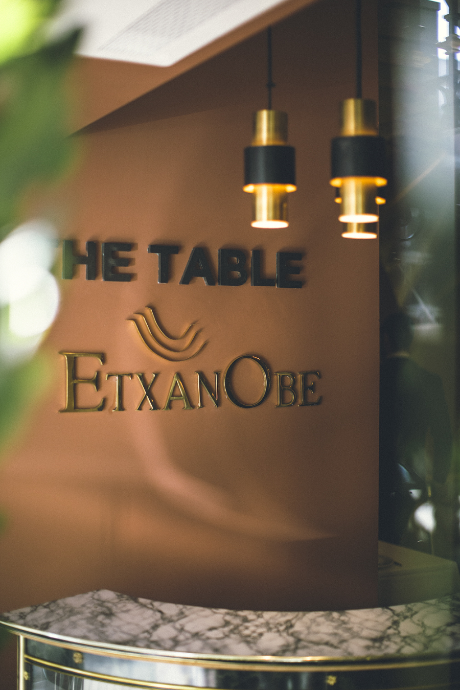 imagen 7 de Etxanobe se sienta a The Table by.