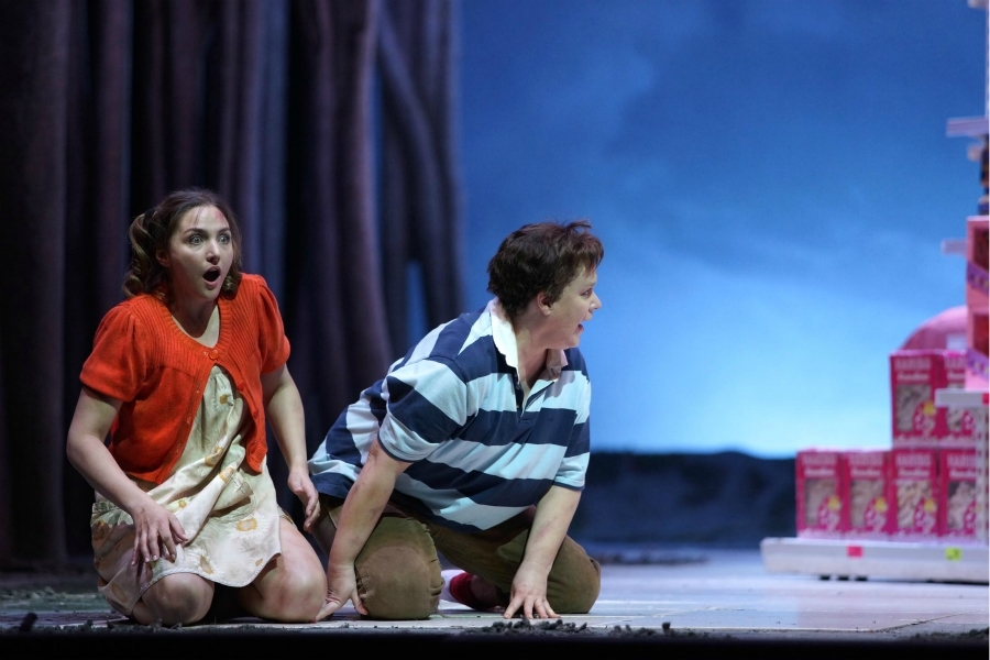 imagen 2 de Hänsel y Gretel cantan en el Teatro Real.