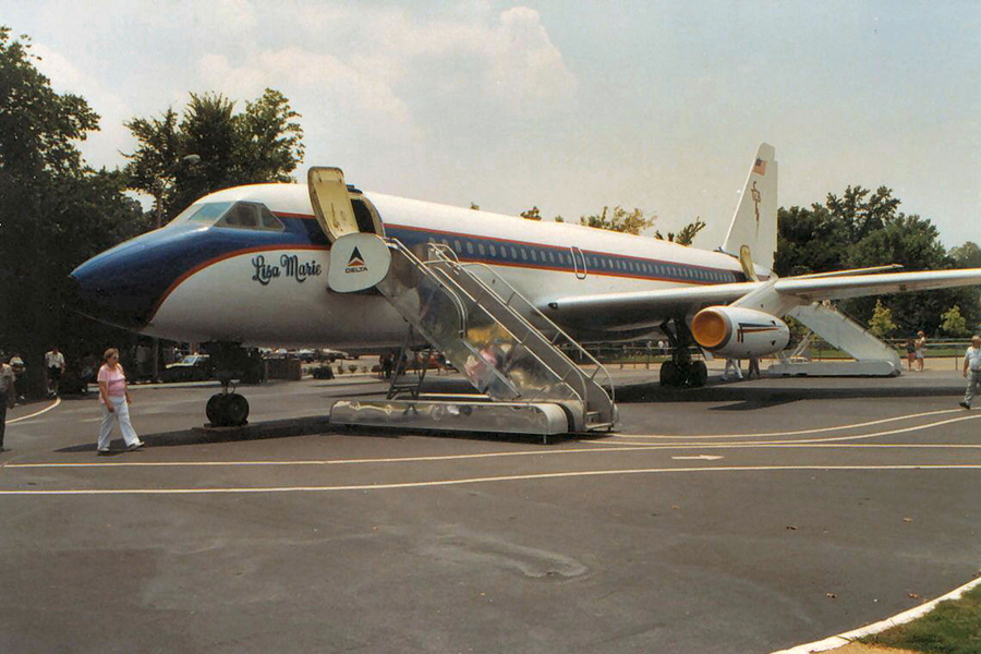 imagen 1 de Los aviones de Elvis, a subasta.