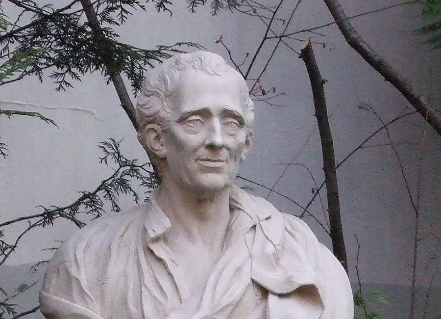 No comparto lo que dices pero defenderé hasta la muerte tu derecho a decirlo.