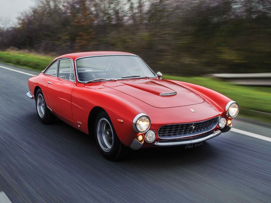 imagen 2 de 1.600.000€. Precio de salida para un Lusso de Ferrari del 63.