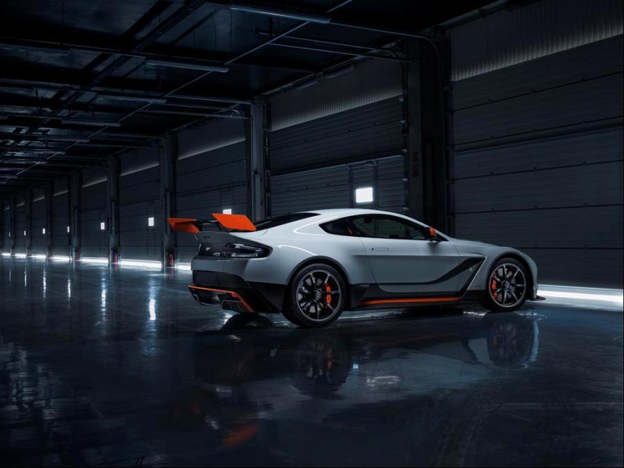 imagen 4 de Aston Martin Vantage GT3, inspirado en las carreras de competición.