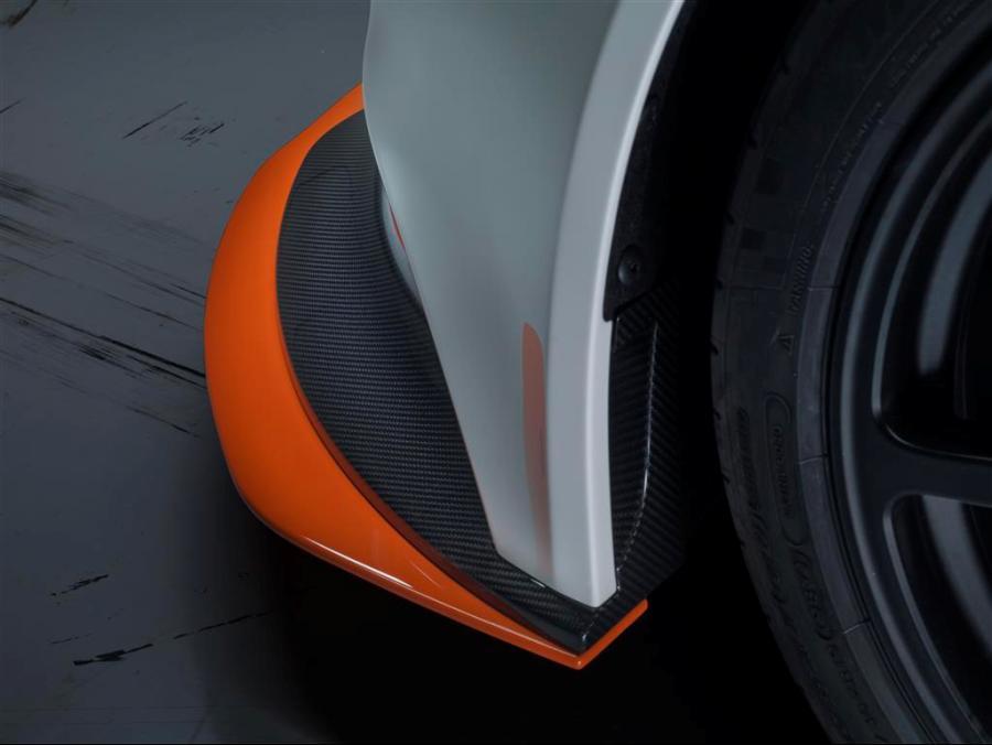 imagen 14 de Aston Martin Vantage GT3, inspirado en las carreras de competición.