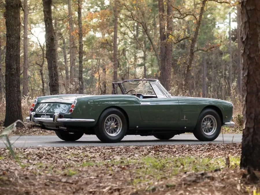 imagen 5 de Ferrari 400 Superamerica, una joya de la subasta Amelia island.