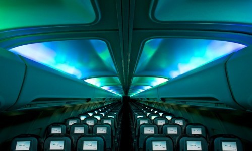 Icelandair introduce la aurora boreal en un Boeing 757.