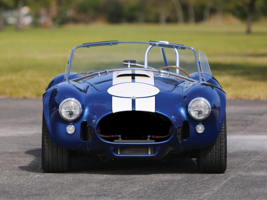 imagen 4 de Shelby 427 Cobra, un lujo histórico de la Semi-Competición.