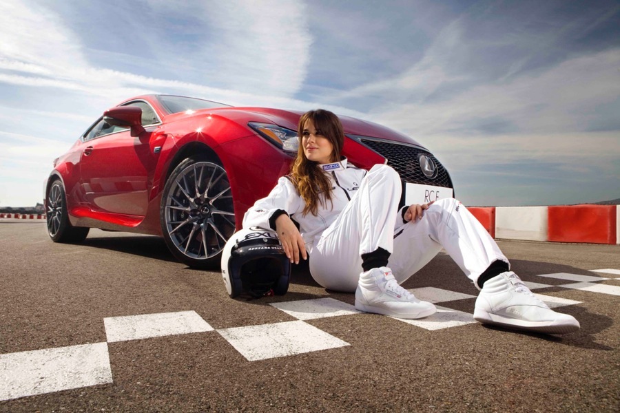 imagen 3 de Adriana Ugarte, a la carrera con Lexus.