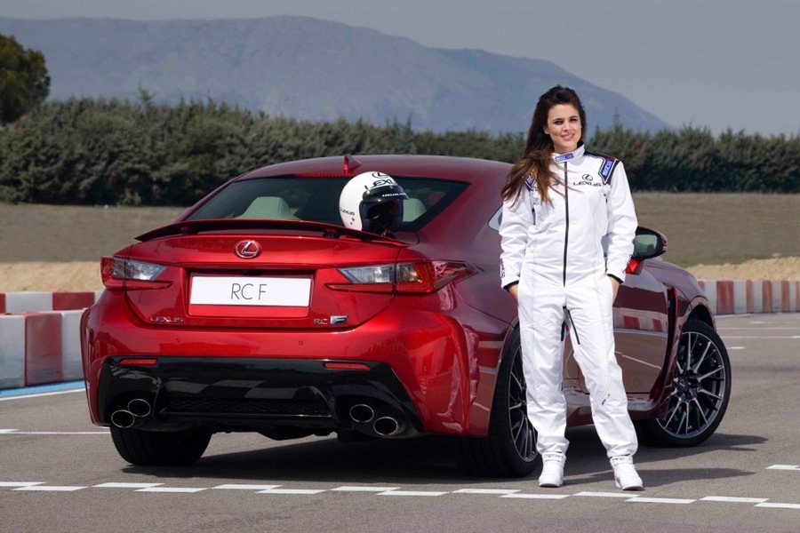 imagen 5 de Adriana Ugarte, a la carrera con Lexus.