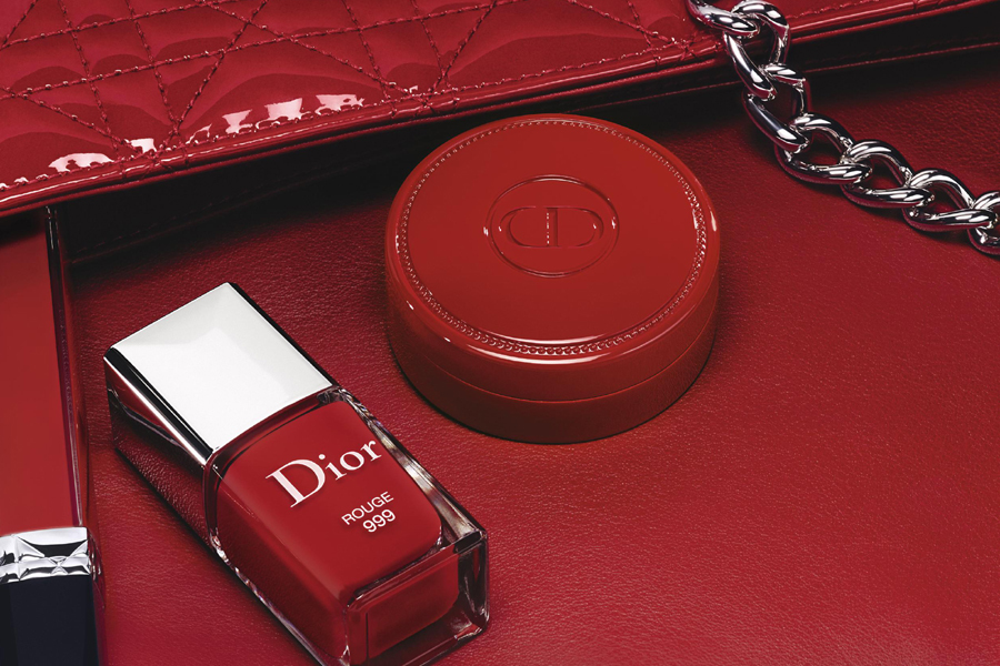 imagen 1 de Dior redefine el color rojo con Rouge Brillant.
