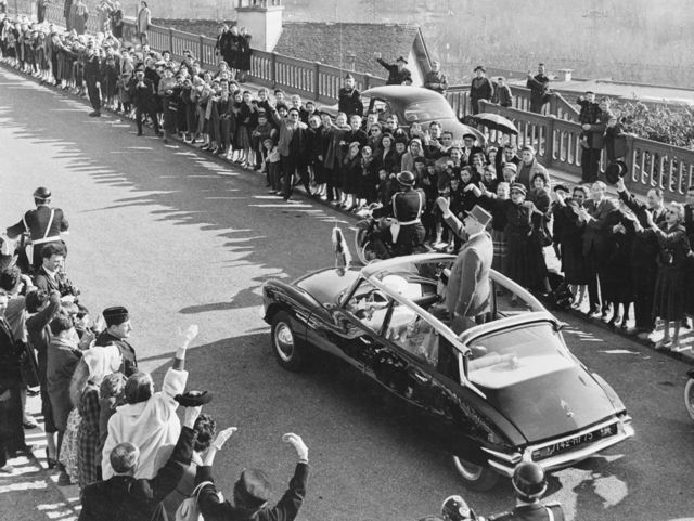 imagen 11 de El mítico ‘Tiburón’ de los años 60 vuelve a Madrid.