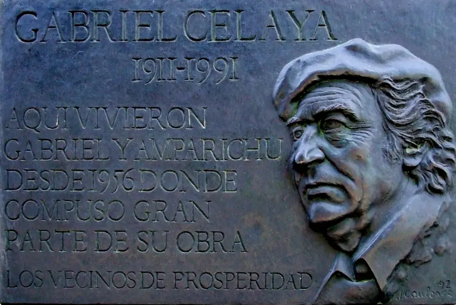 ...Y me siento de pronto, levantado, gritando: Os amo, os odio, os muerdo, os desprecio, os abrazo con asco, con nostalgia. No sé más. Perdonadme.