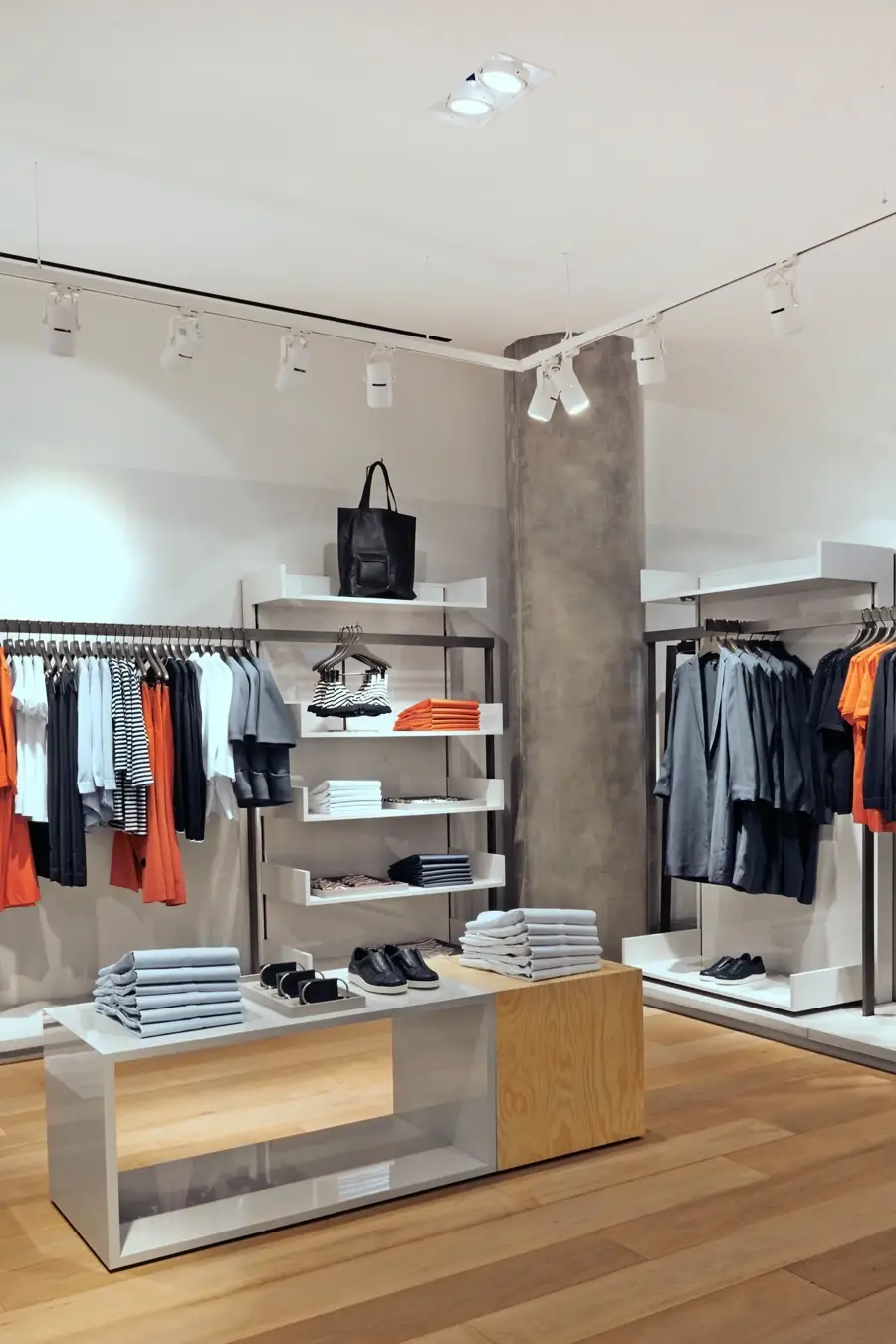 imagen 4 de Nueva boutique de COS en Londres.