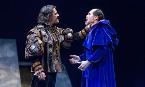 Sergio Peris-Mencheta es Enrique VIII.