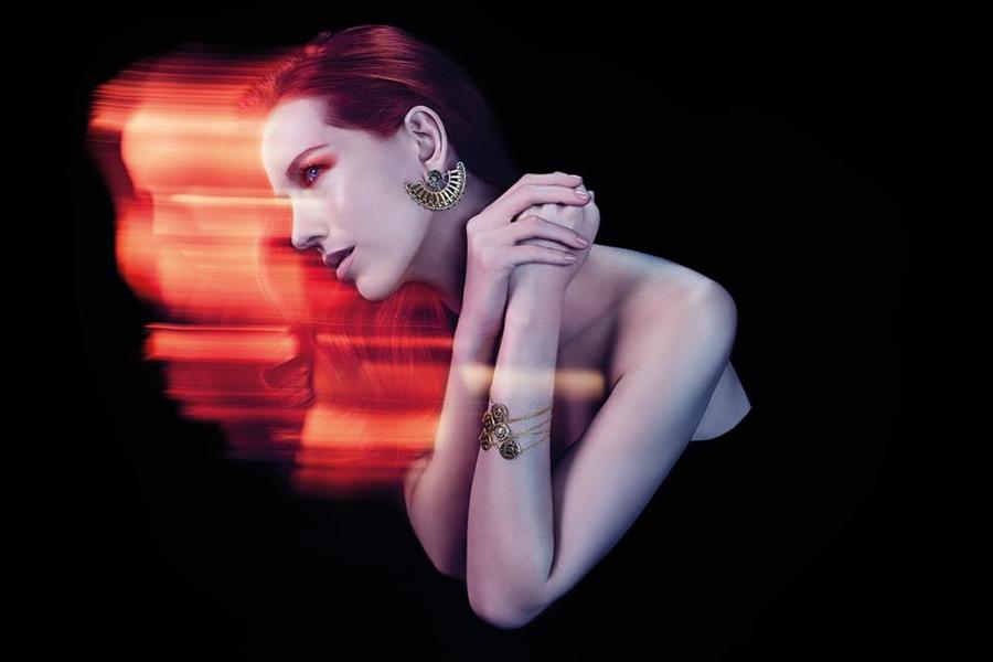 imagen 5 de Silvia Furmanovich pone sus joyas a fuego.