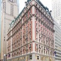 El histórico hotel The Knickerbocker vuelve a abrir en Manhattan.
