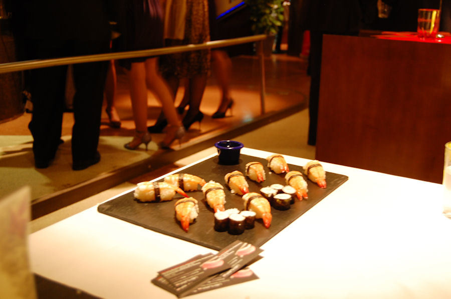 imagen 4 de Uemura, la barra de sushi con más glamour.