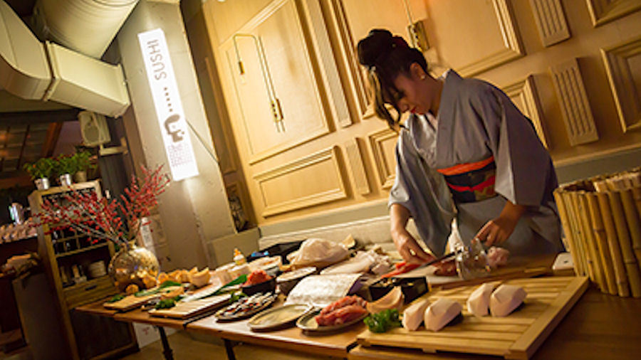imagen 5 de Uemura, la barra de sushi con más glamour.