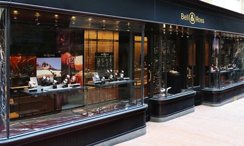 Bell & Ross abre las puertas de su nueva tienda en Londres.