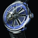 Fabergé crea su primer reloj complicado.