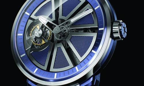 Fabergé crea su primer reloj complicado.