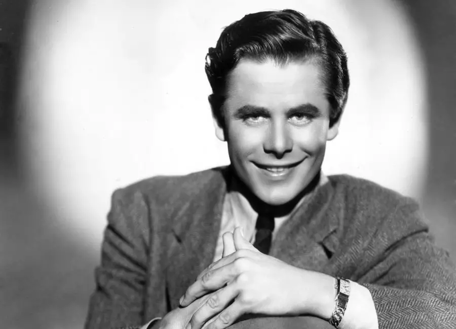 An actor should be ready to play any role within reason. For example, I think the most ridiculous thing for me to do would be to try and play Shakespeare.