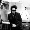 House Of A Thousand Guitars. Willie Nile.