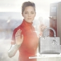 Marion Cotillard es de nuevo Lady Dior.