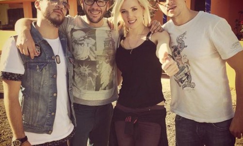 Me Voy A Ir. Jenny And The Mexicats.