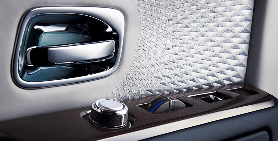 imagen 4 de Phantom Limelight de Rolls-Royce, tan bello como discreto.