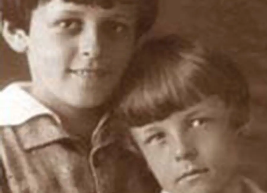 No confiemos más en los gobiernos de lo que ellos confían en su propia gente.