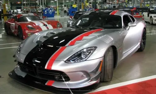 Dodge Viper ACR 2016, 650 CV que saltan del circuito a las carreteras.