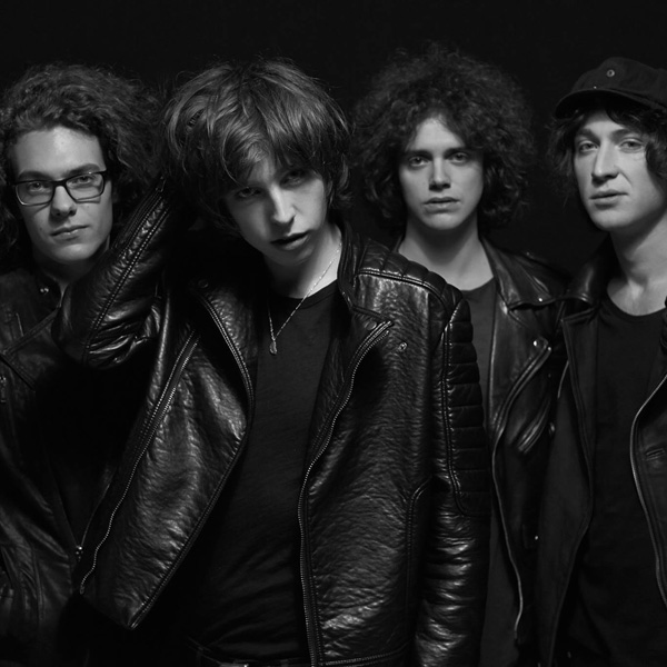 imagen 3 de Hourglass. Catfish And The Bottlemen.