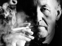 imagen de Ian Fleming, el creador de James Bond.