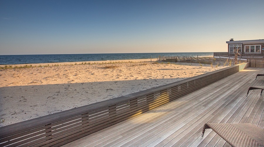 imagen 3 de A subasta una casa en Nueva York y en primera línea de playa.