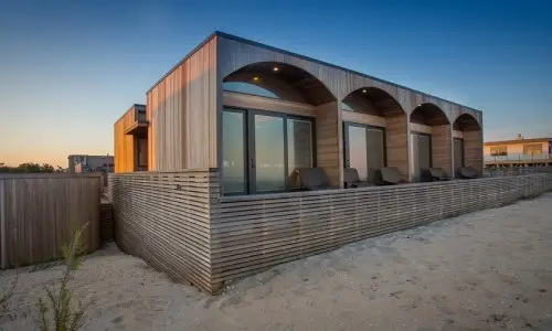 A subasta una casa en Nueva York y en primera línea de playa.