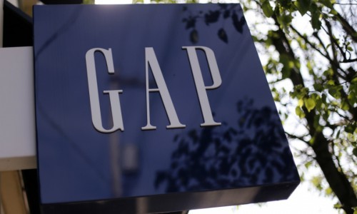 Gap anuncia el cierre de 175 tiendas y 250 despidos.