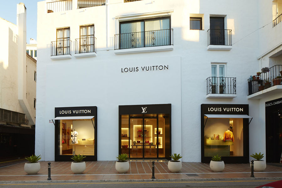 imagen 6 de Louis Vuitton estrena el verano 2015 en Puerto Banús.