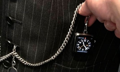 Un reloj más para Tom Ford.