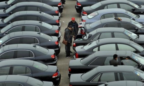 Desaceleración de las ventas de automóviles de lujo en China.