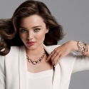 Miranda Kerr y el otoño 2015 de Swarovski.