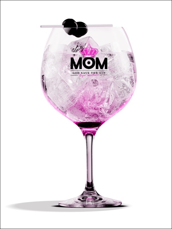 imagen 3 de MOM, una ginebra enfocada al universo femenino.